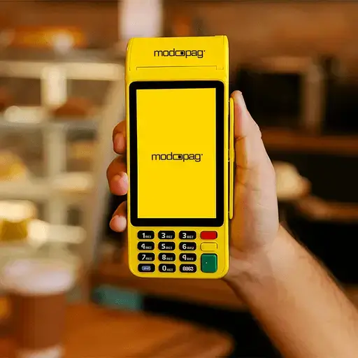 Imagem da maquininha modo PRO da modoPAG com tela touchscreen, chip próprio com internet 4G, impressão de recibos e menores taxas